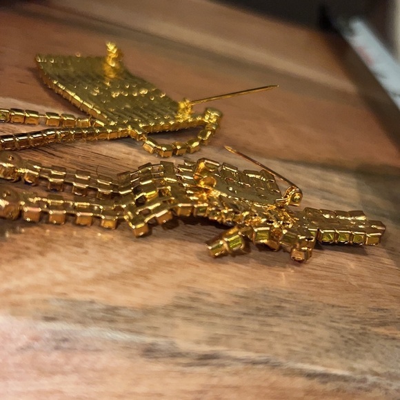 Red white blue patriotic USA flag & soldier broach (2) w/ gold back & bracelets - Picture 7 of 16